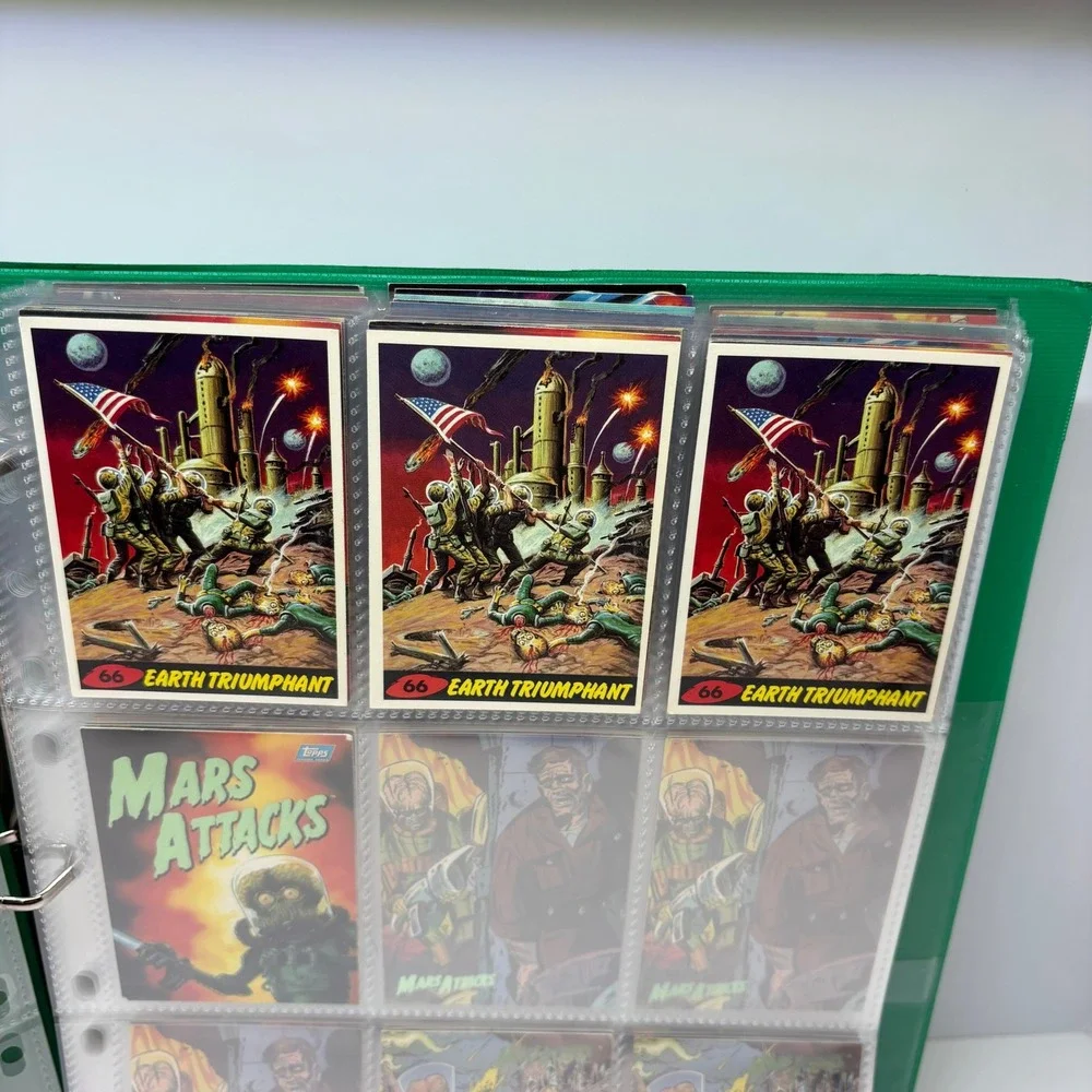 1994 Sci-Fi Horror Topps Mars Attacks Trading Card Lot 180+ Cards & Box Multi